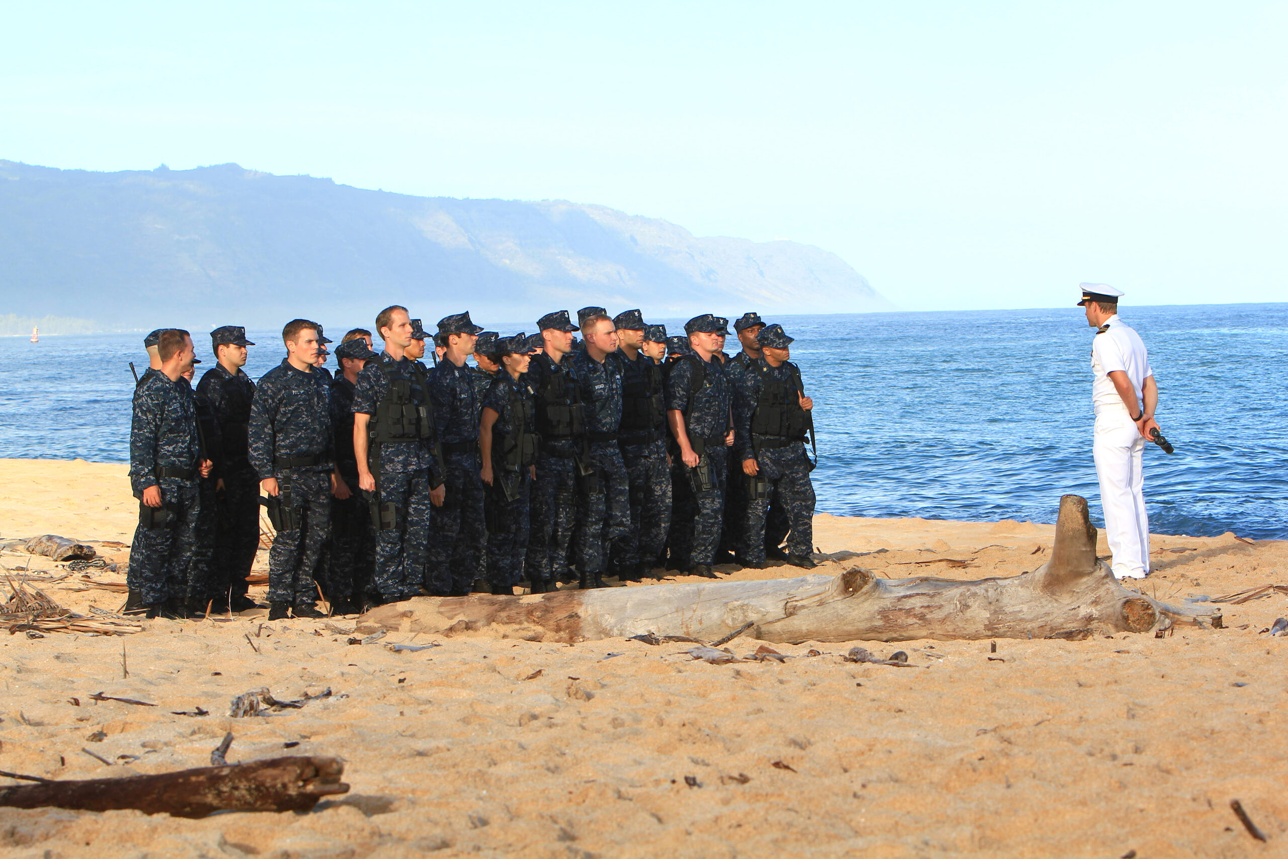 LAST RESORT: Season 1, episode 104, 
